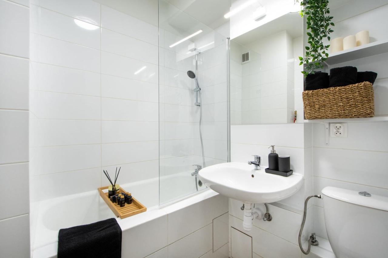 Apartments Centre By Arrenda Warsaw Luaran gambar